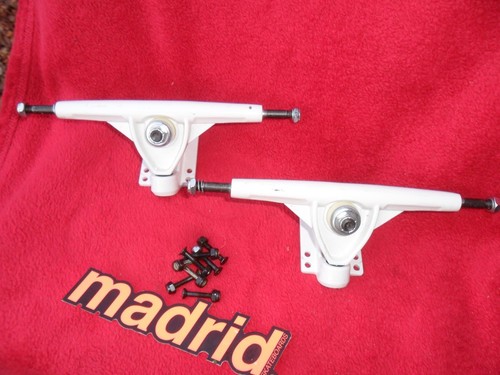 Longboard trucks whte reverse - longboard,